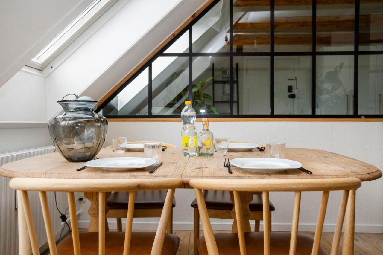 Come Stay In Penthouse With Room For 2-People Århus Екстериор снимка