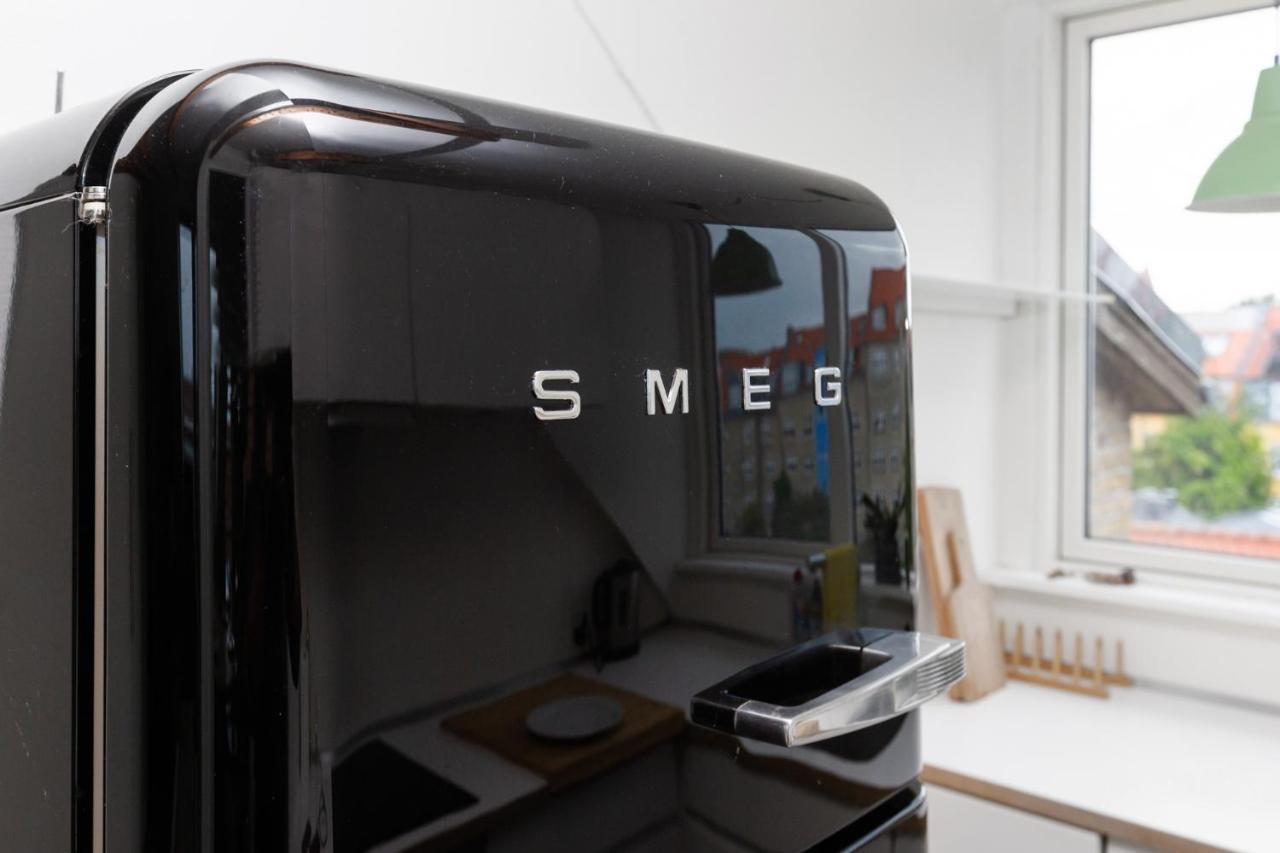 Come Stay In Penthouse With Room For 2-People Århus Екстериор снимка